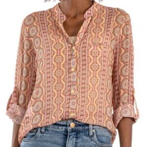 Kut from the Kloth Peach and Cream Printed Button-Front Blouse